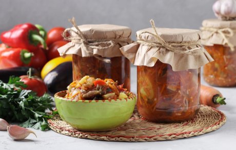 Салаты из помидоров на зиму – рецепты простые и вкусные с фото [16 рецептов]